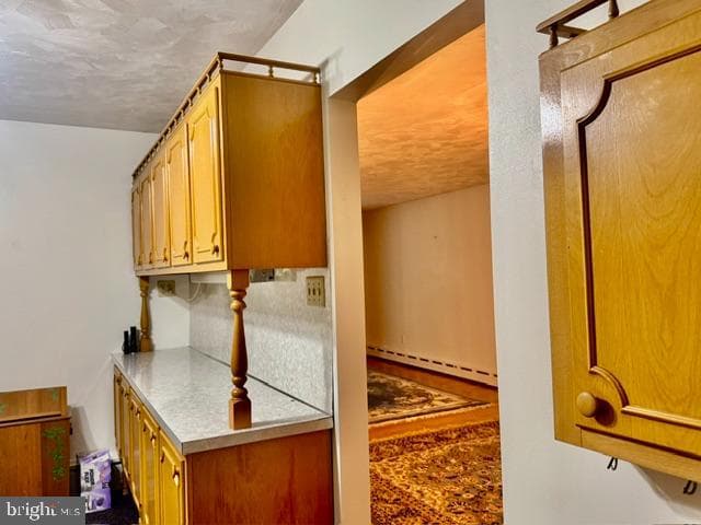 530 W Nicholas Street photo 26
