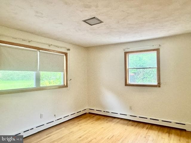 530 W Nicholas Street photo 30