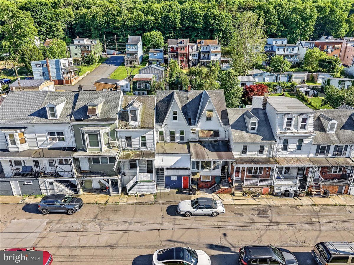 231 A Street photo 27