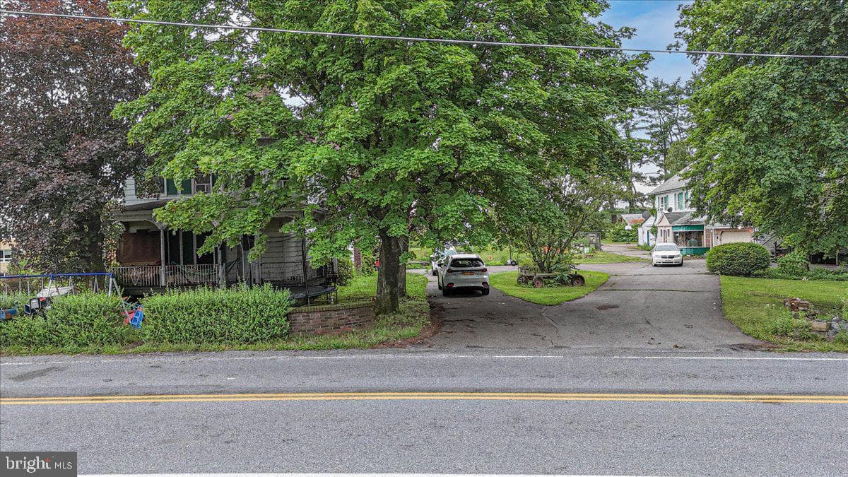 175 Marian Avenue photo 8