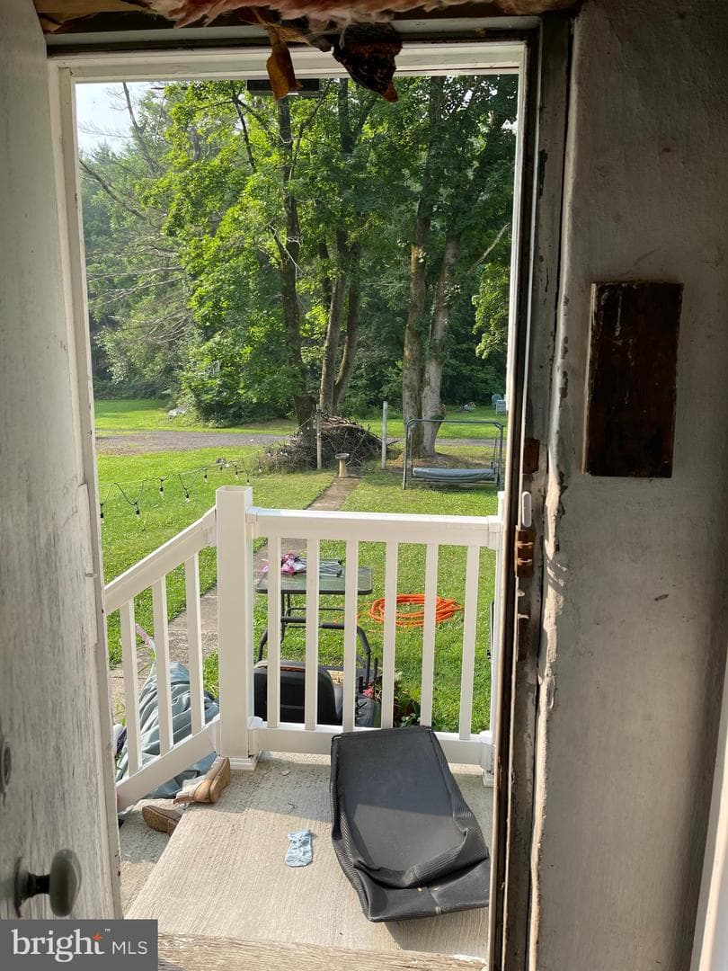 148 N State Road photo 8
