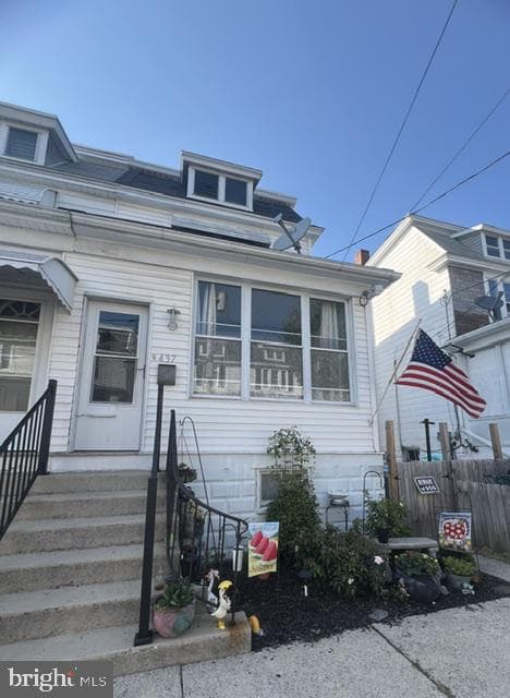 437 Hess Street photo 18