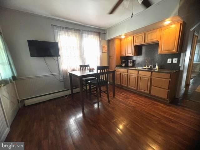 437 Hess Street photo 4