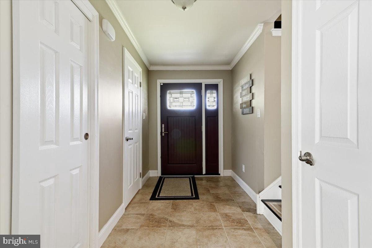 544 Maple Street photo 5