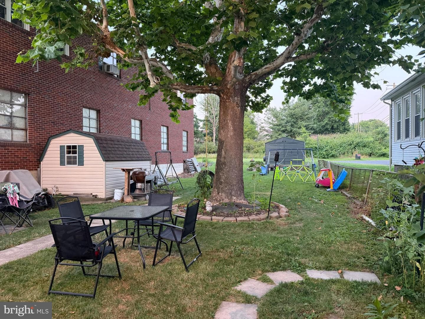 124 Long Avenue photo 15