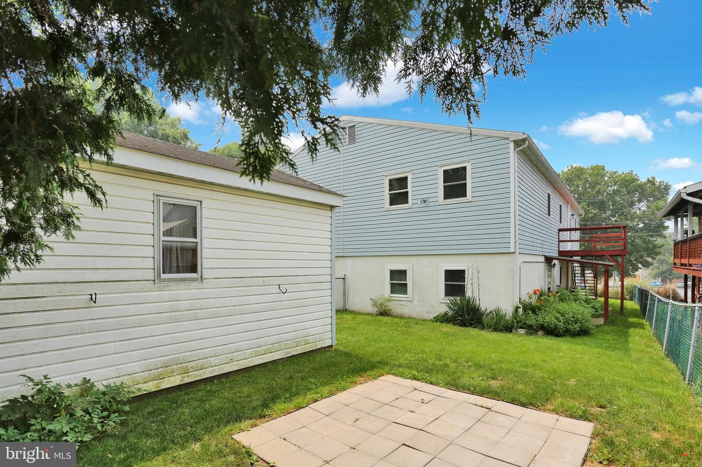 120 N Franklin Street photo 27