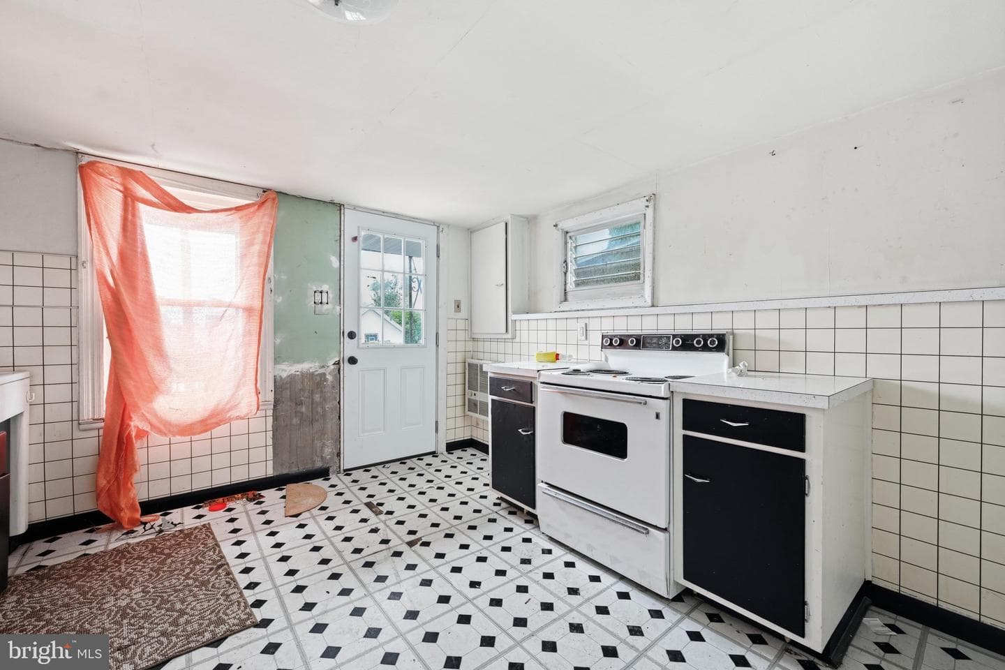 105 East Street photo 4