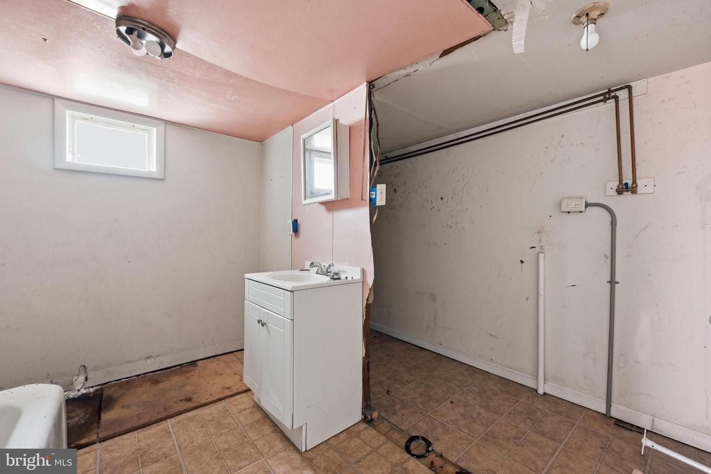 105 East Street photo 8