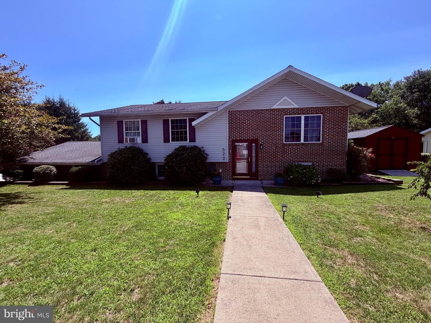 522 Maple Street photo 1