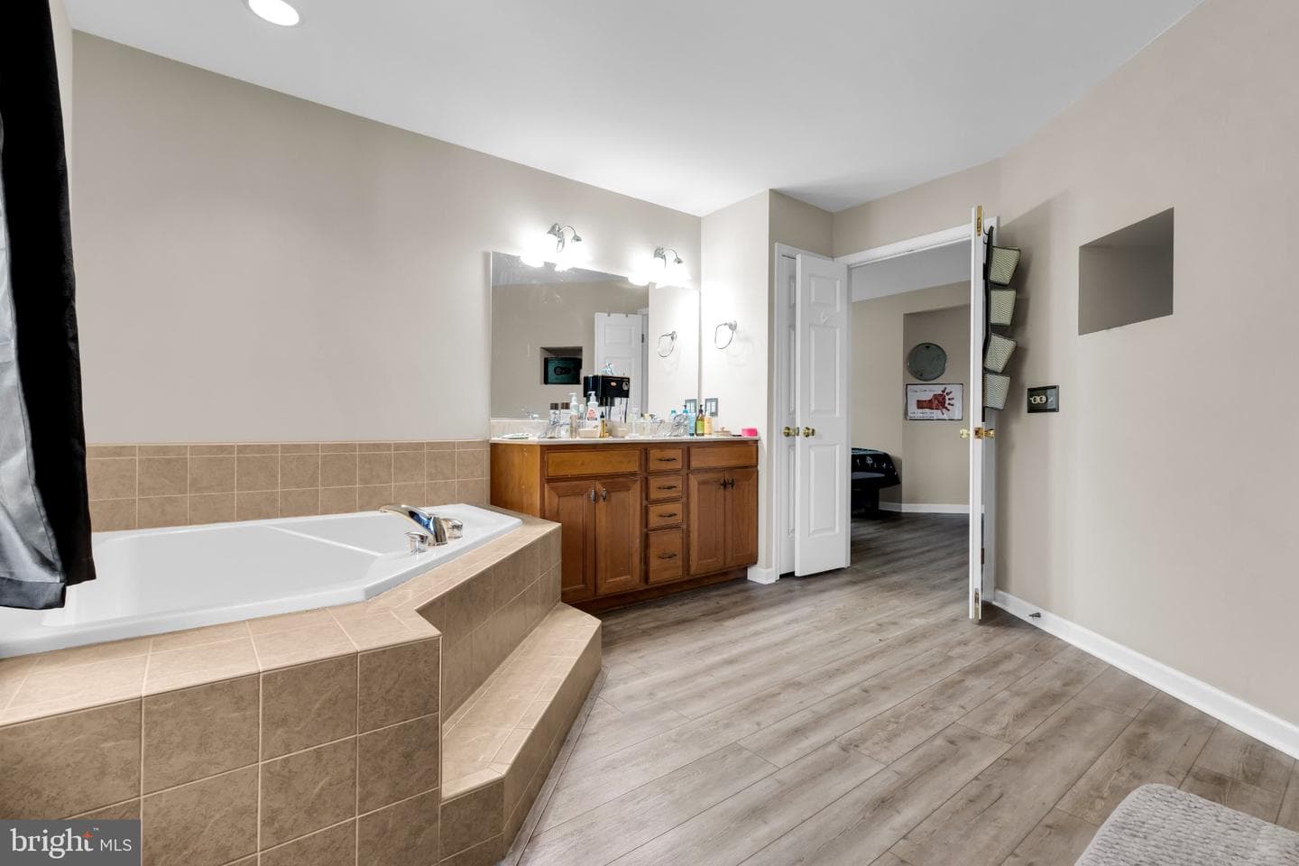 115 Holly Road photo 32