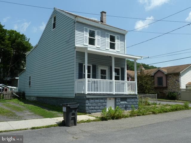14 N Line Street photo 1