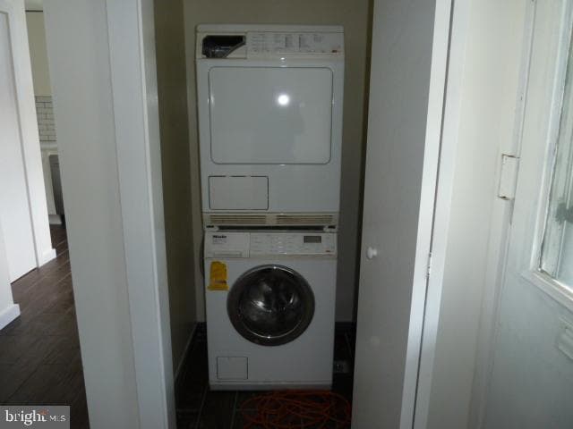 14 N Line Street photo 11