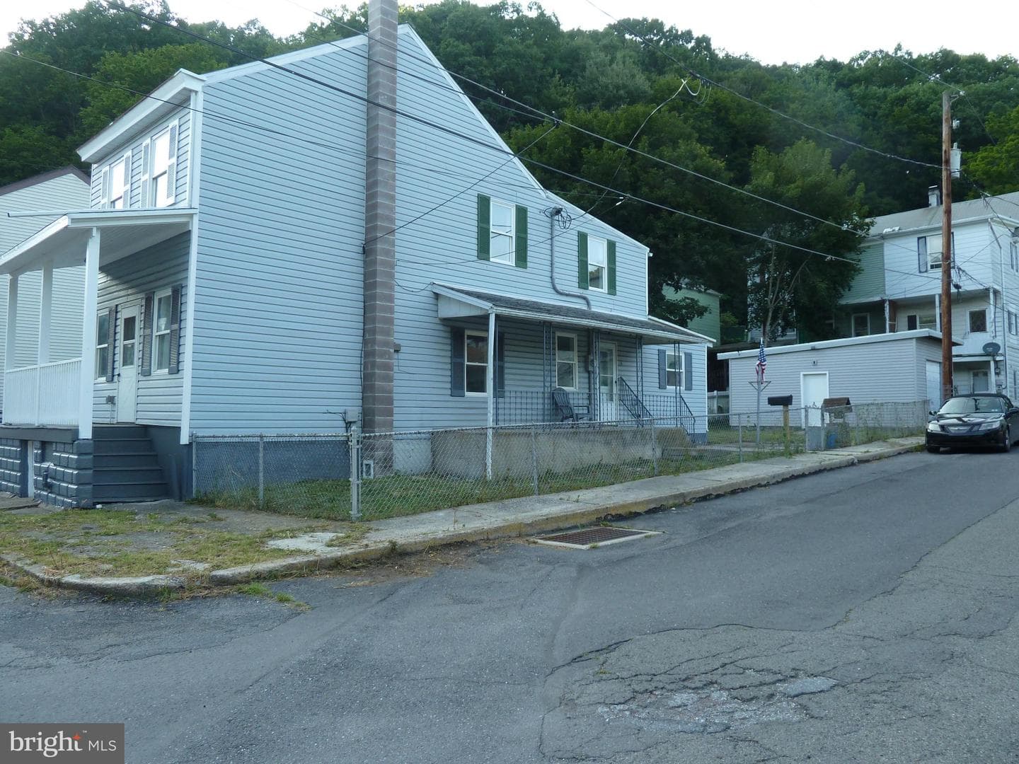14 N Line Street photo 2