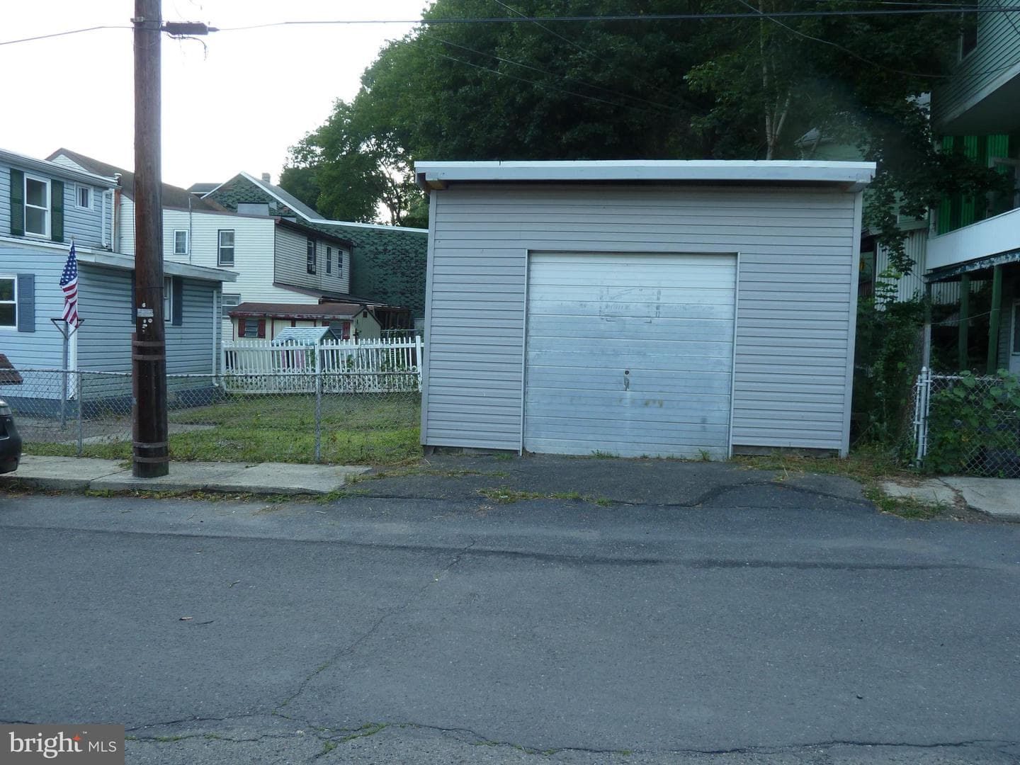 14 N Line Street photo 25