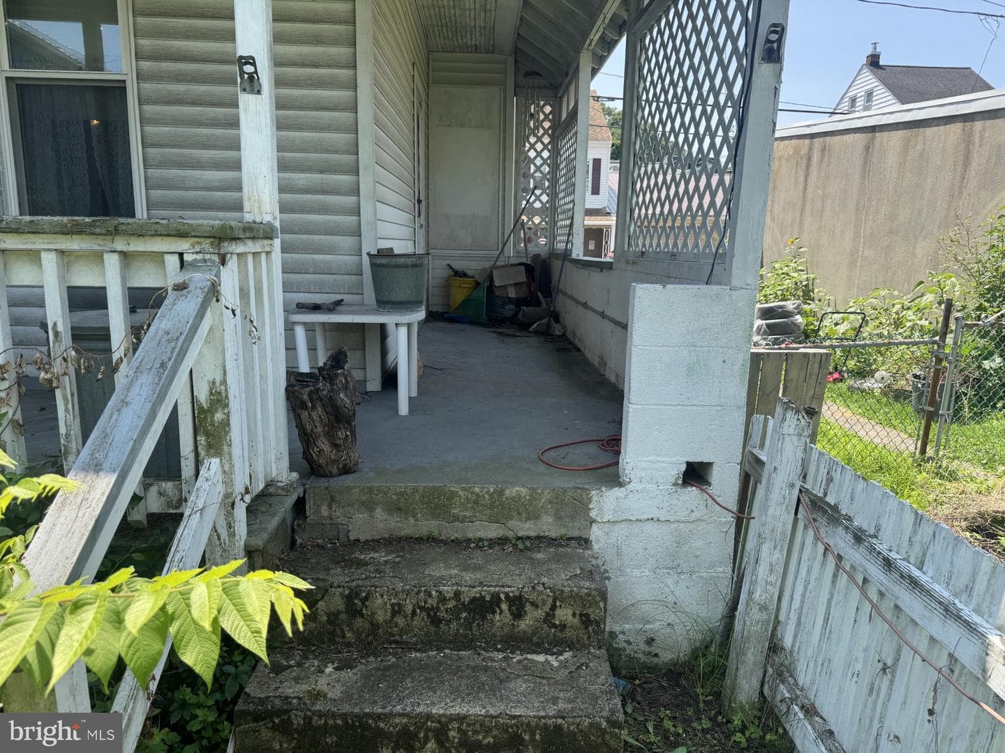 126 Lewis Street photo 24