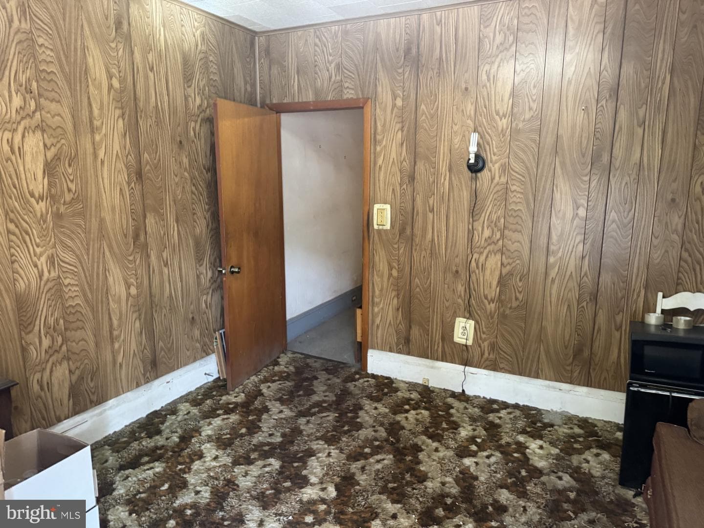 126 Lewis Street photo 4
