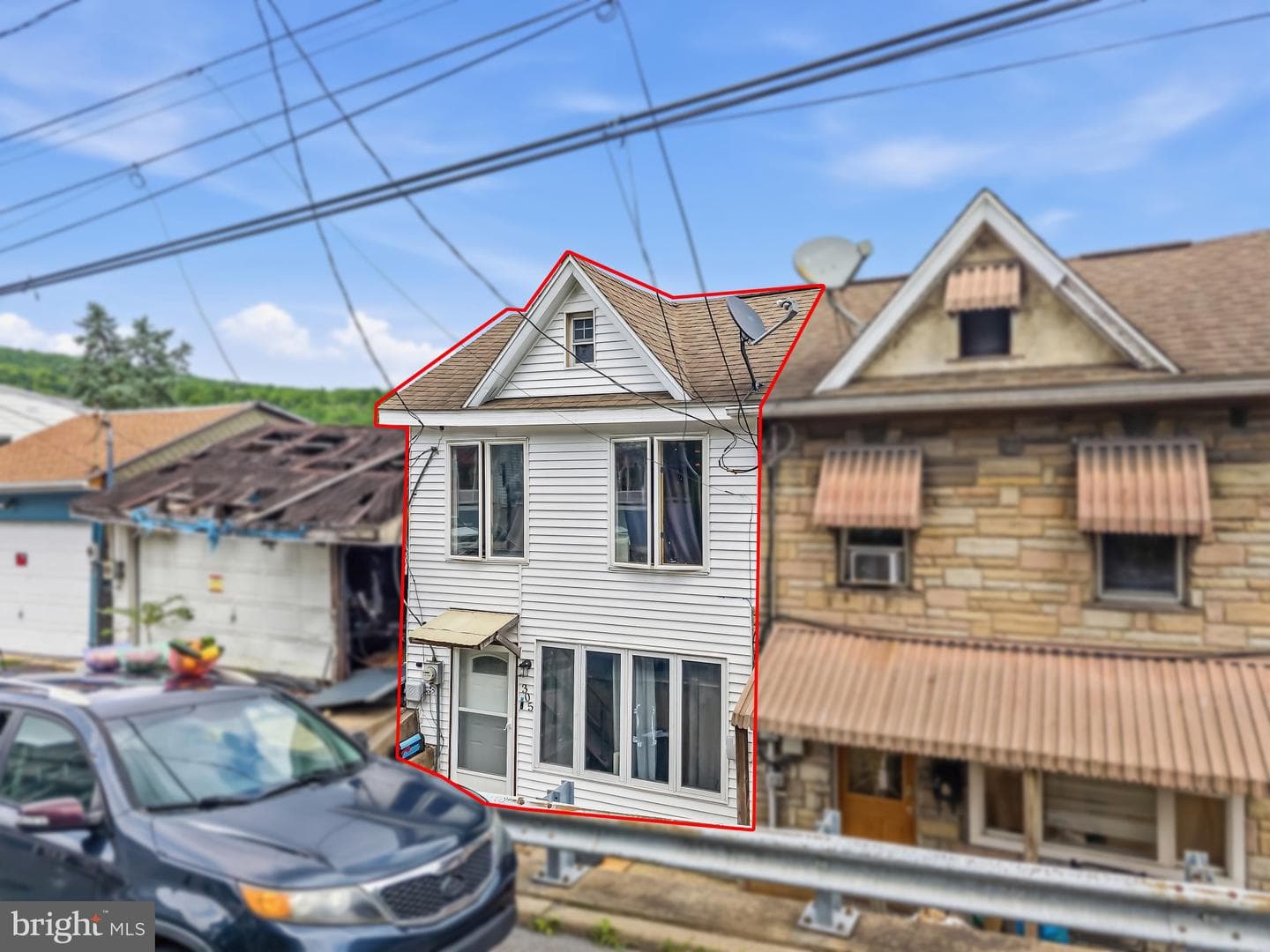 305 W Washington Street photo 1