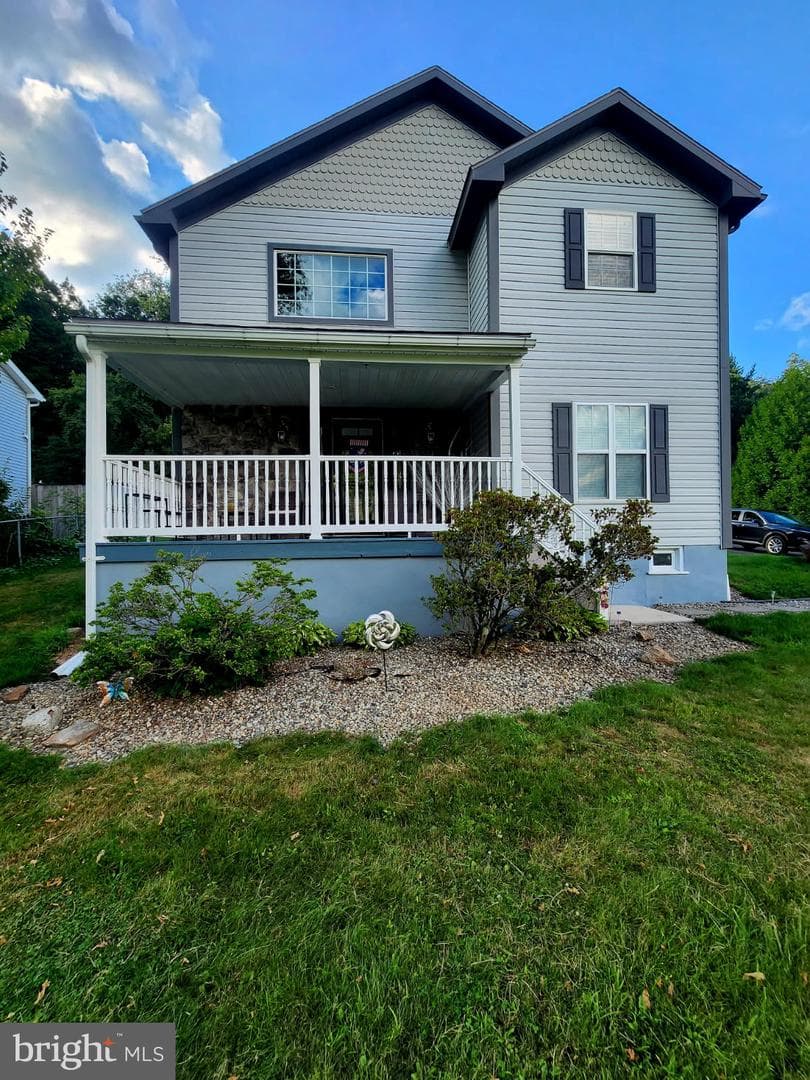 14 Hillside Road photo 1
