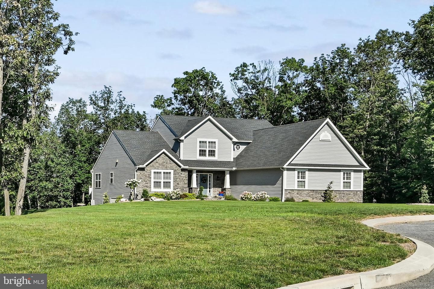 33 Cisella Drive photo 1