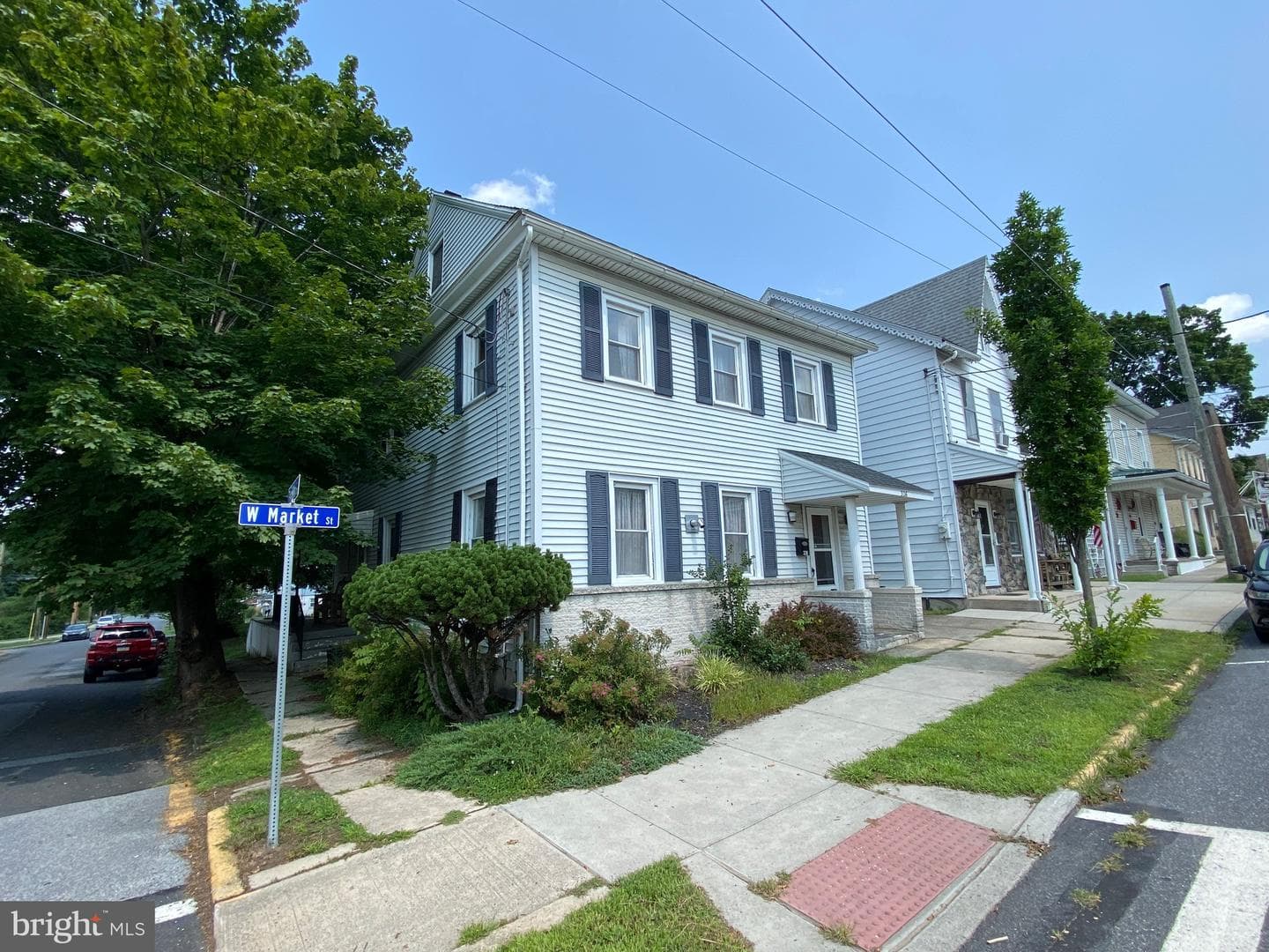 326 W Market Street photo 1