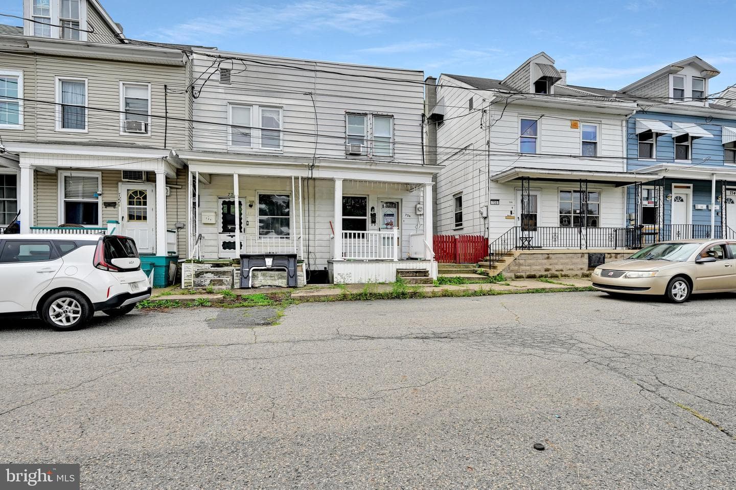 726 Brock Street photo 1