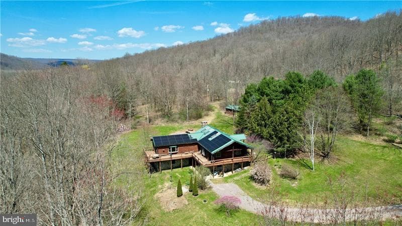 2095 Humbert Road photo 5