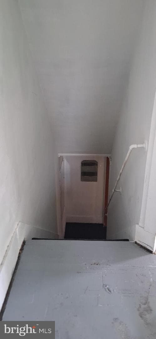 499 2nd St. photo 27