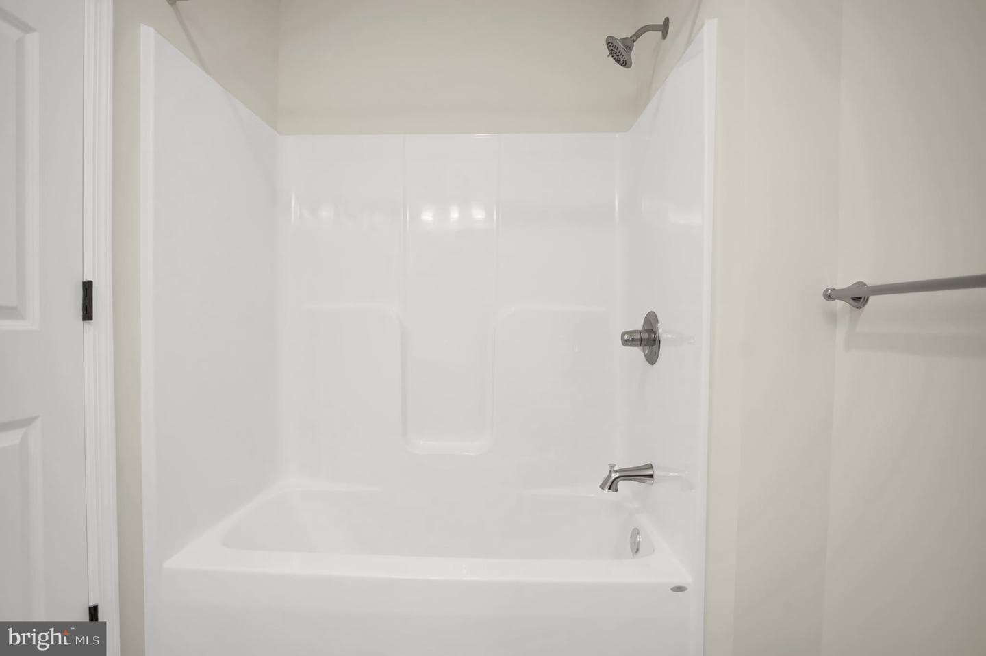 81 St Andrews Way photo 14