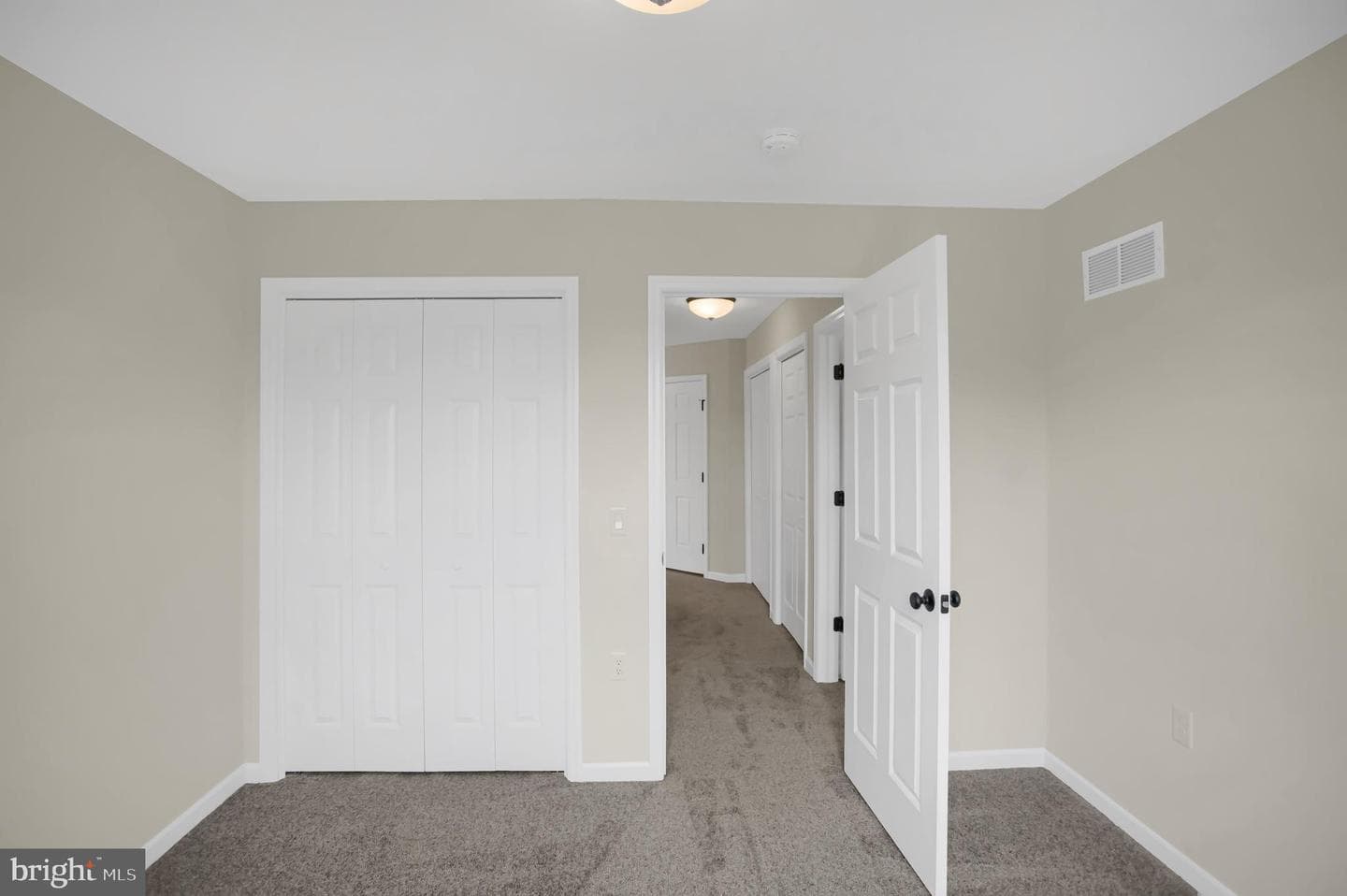 81 St Andrews Way photo 15