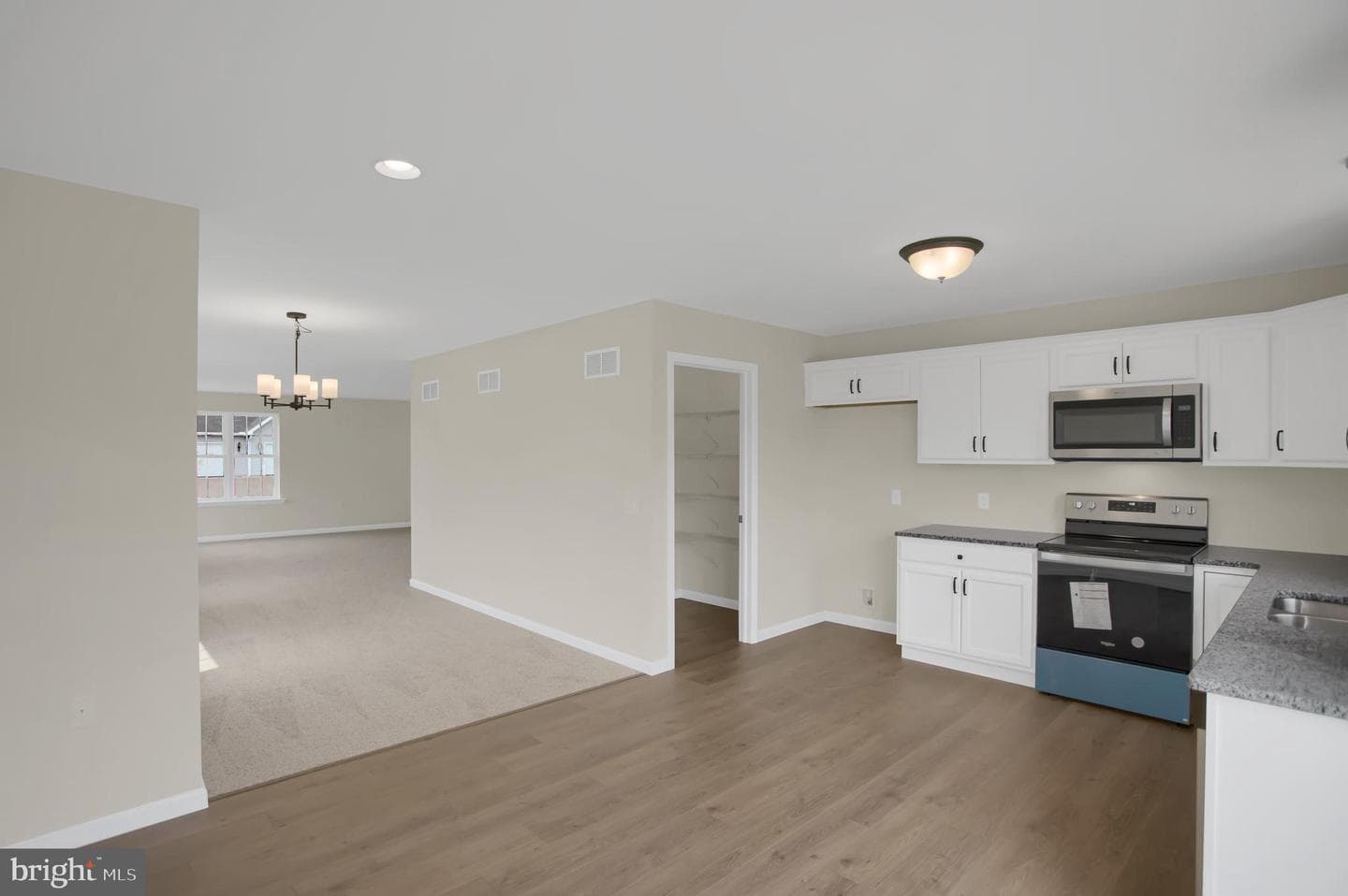 81 St Andrews Way photo 7