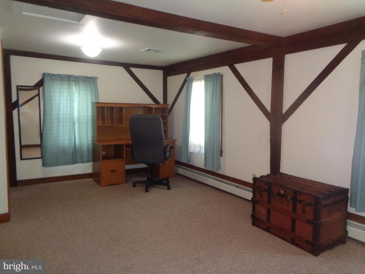 52 Brown Street N photo 10