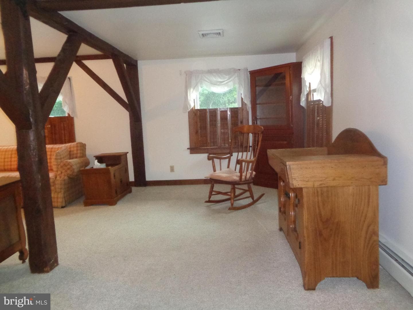 52 Brown Street N photo 6