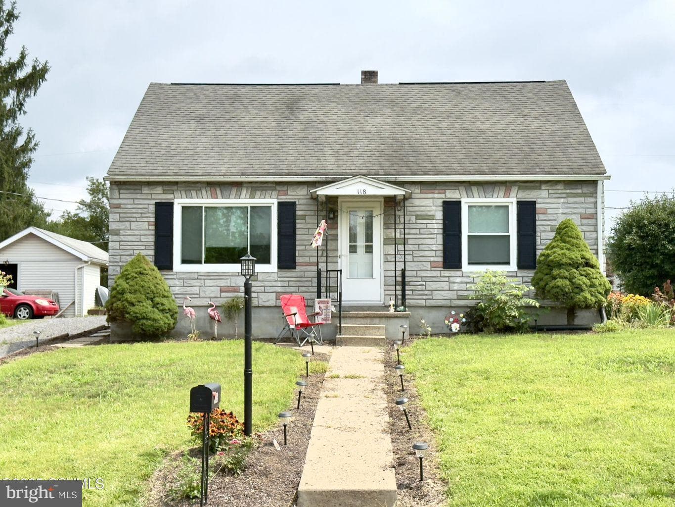118 W 11th Avenue photo 2