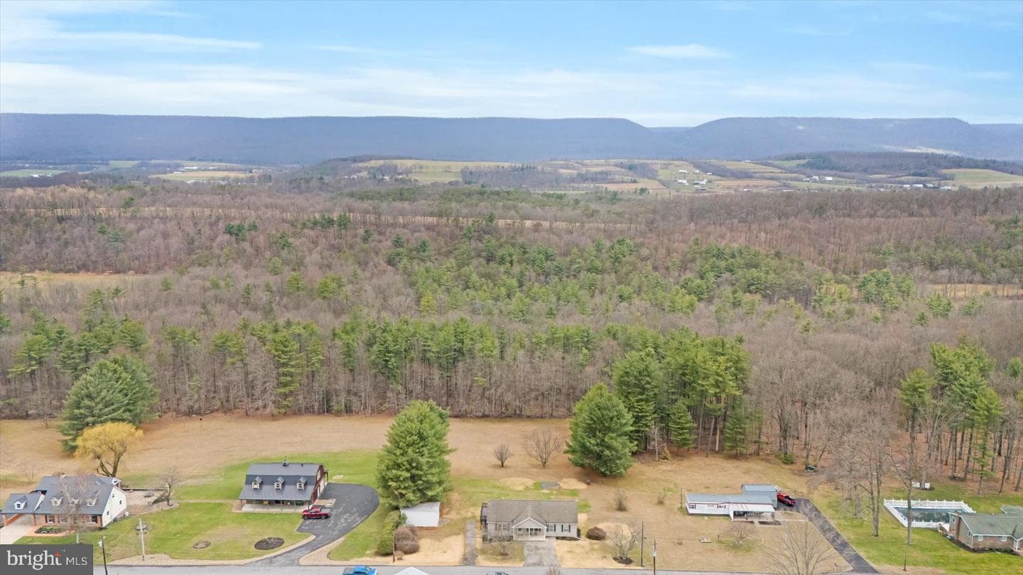287 Pine Crest photo 44