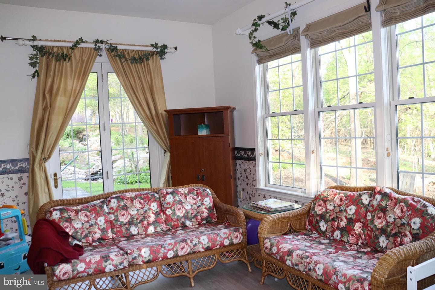 620 Stonebridge Drive photo 18