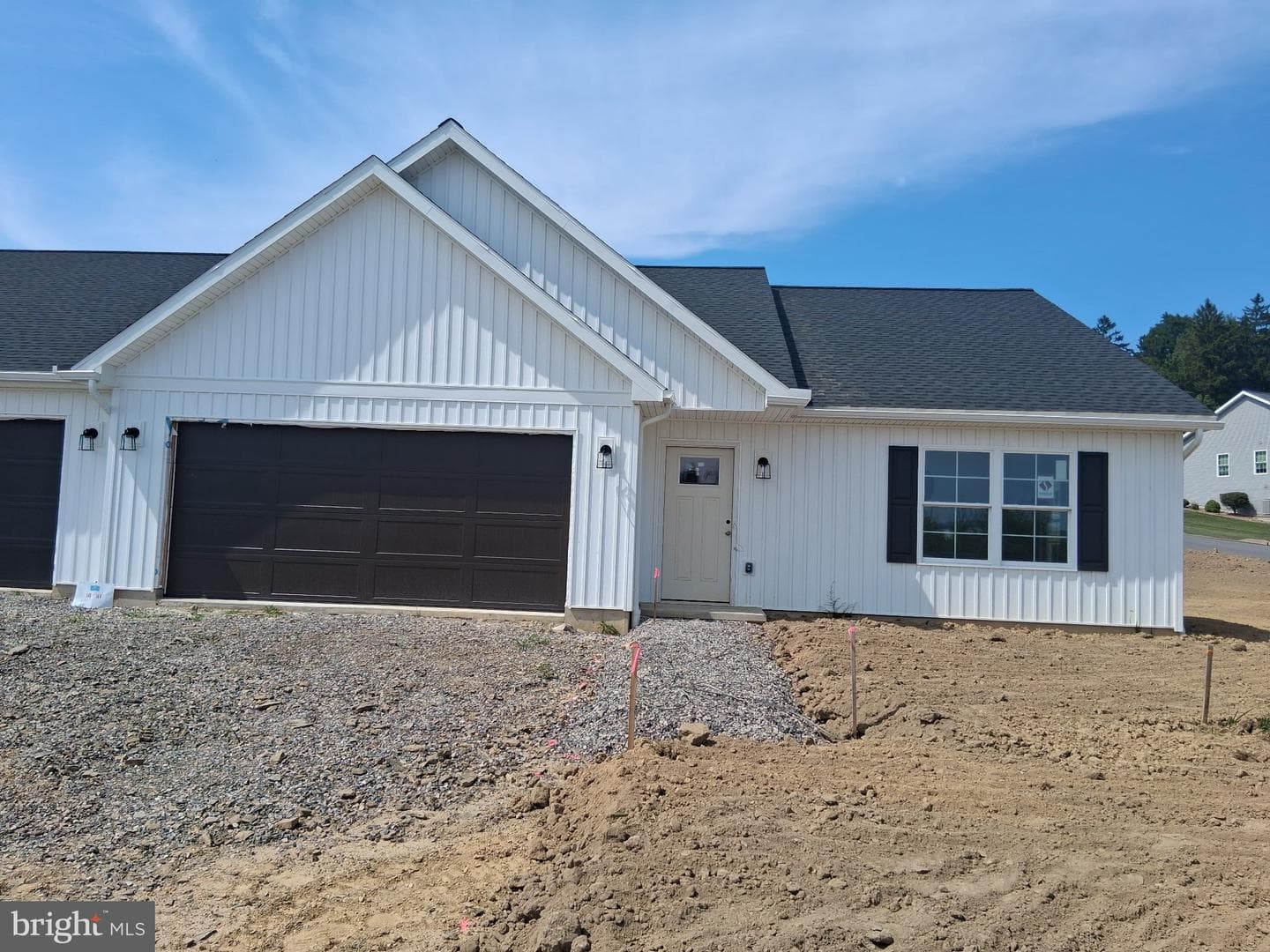 144 St Andrews Way photo 1