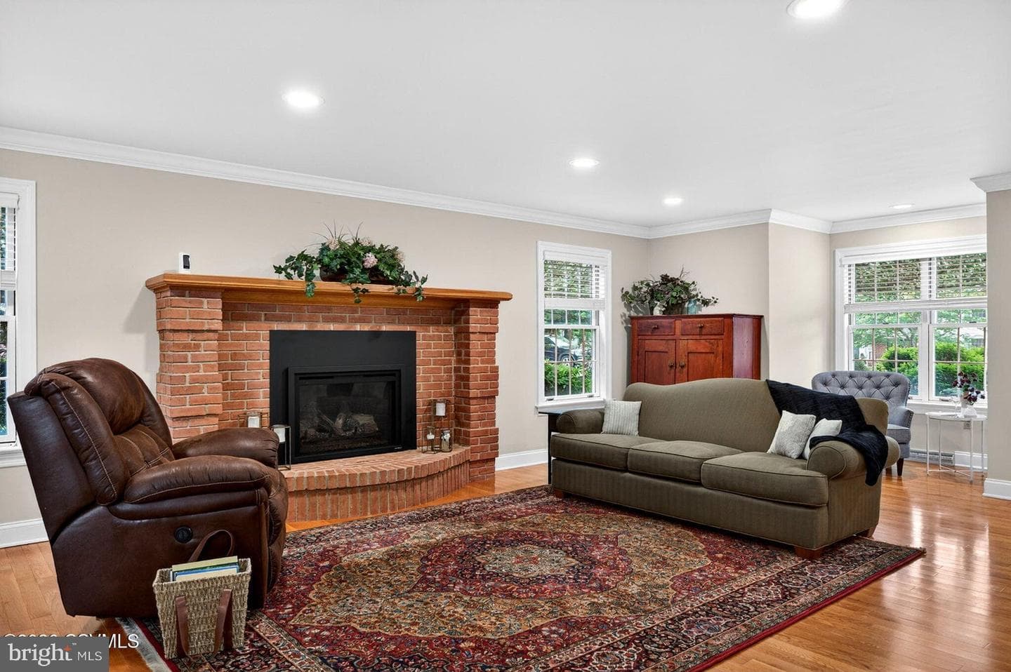 56 Edward Circle photo 7