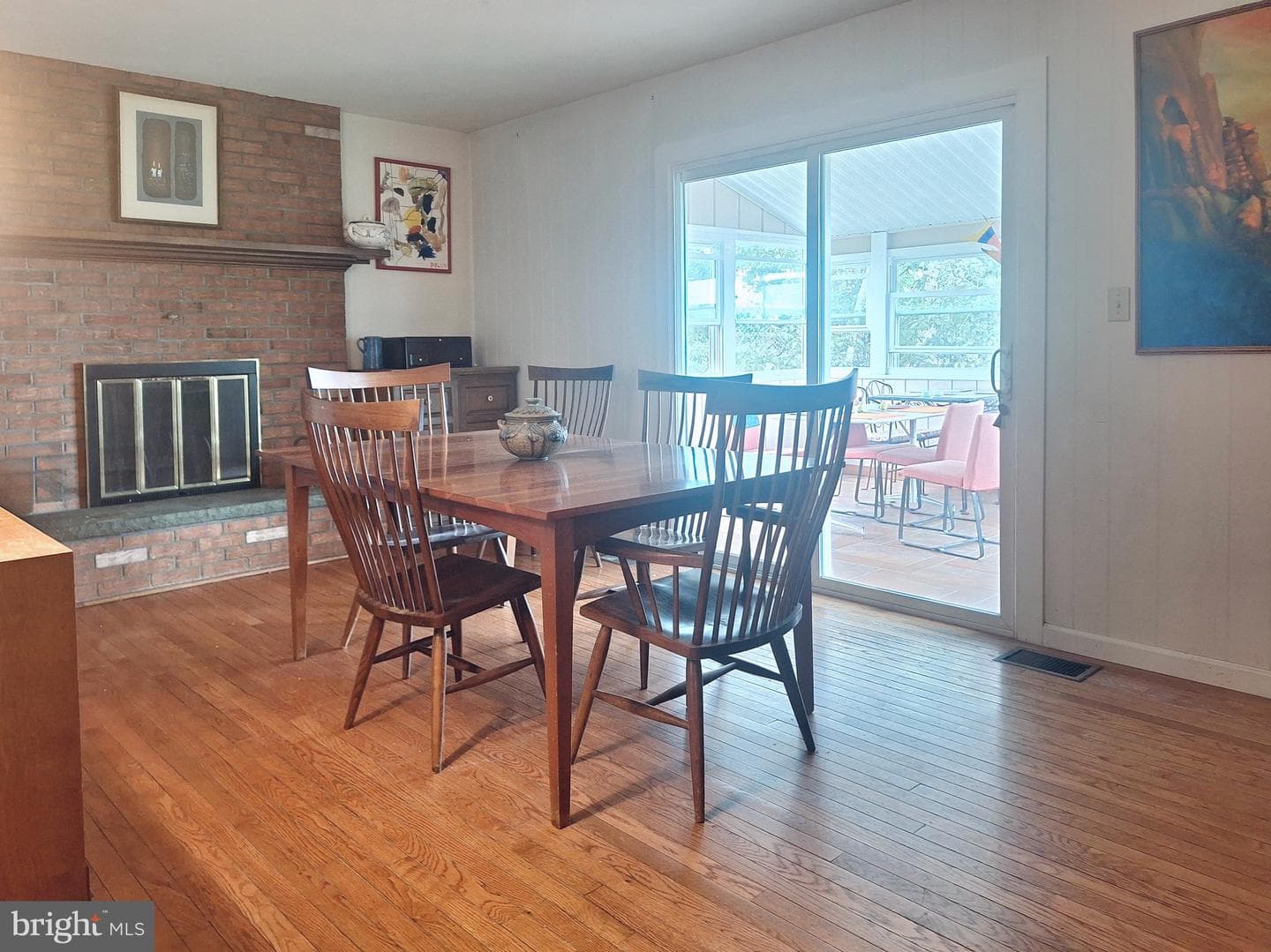 283 Skyline Avenue photo 9