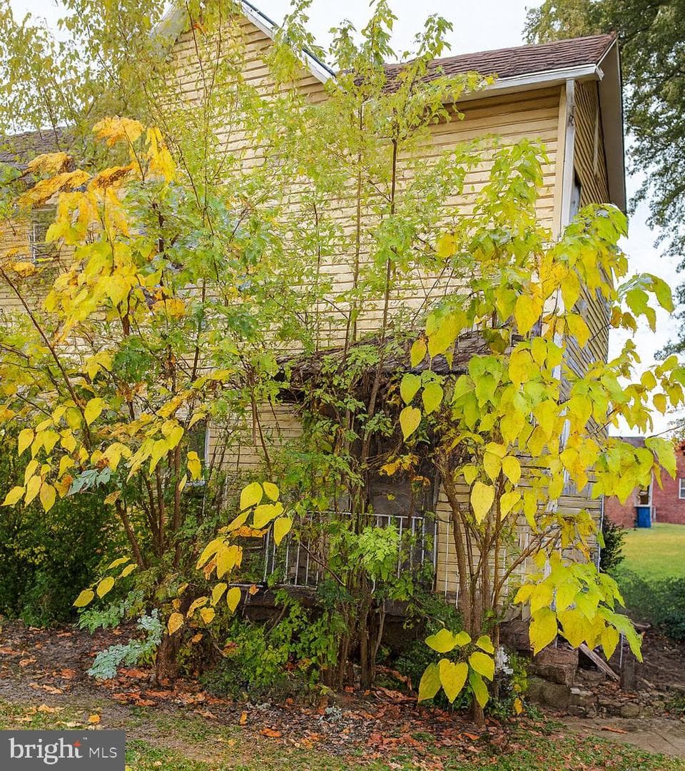 2713 Wilson Street photo 3