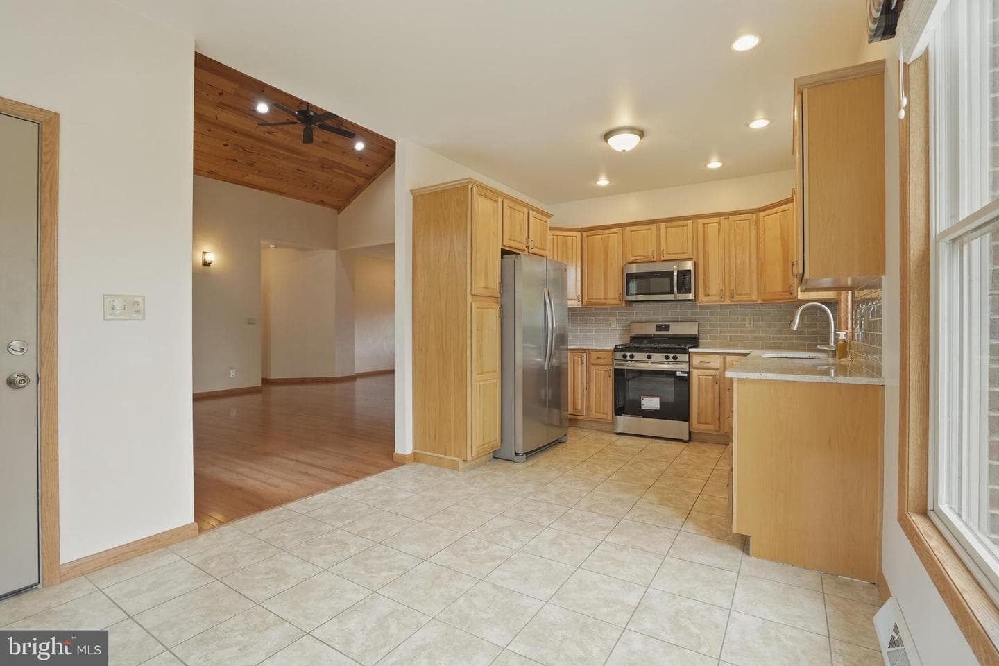 34 Harrington Way photo 12