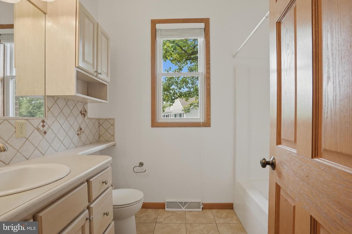 34 Harrington Way photo 14