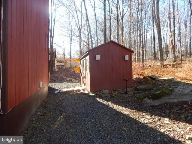75 Woodhill Lane photo 30