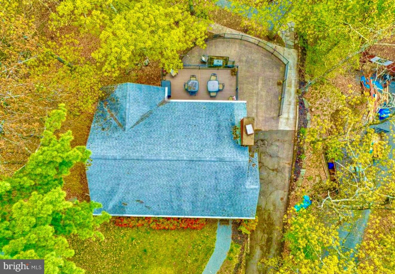 84 Lakeview Dr photo 42