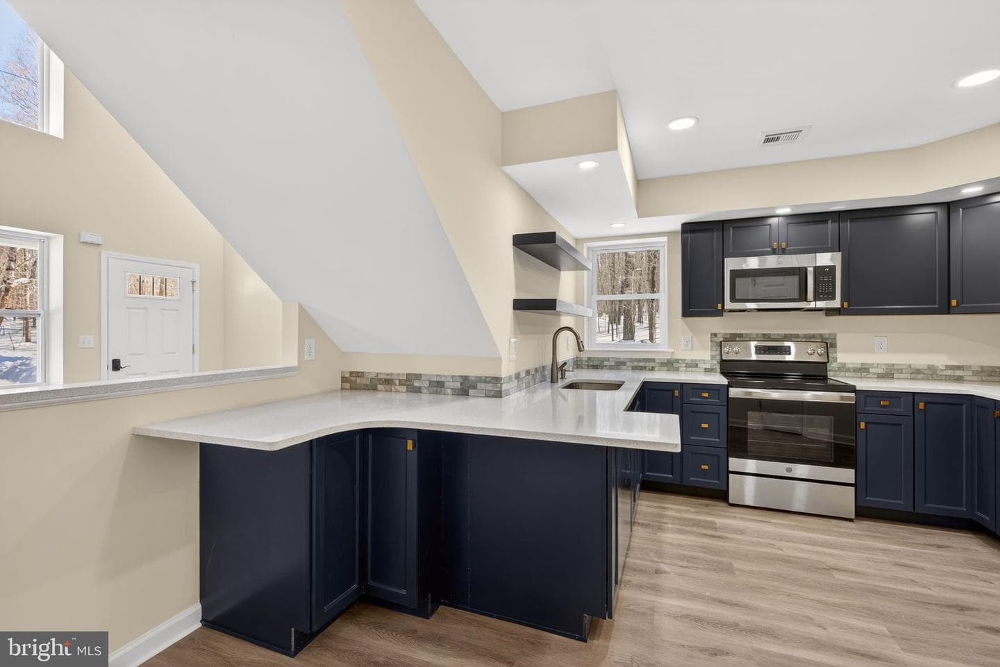 1073 Westside Drive photo 41