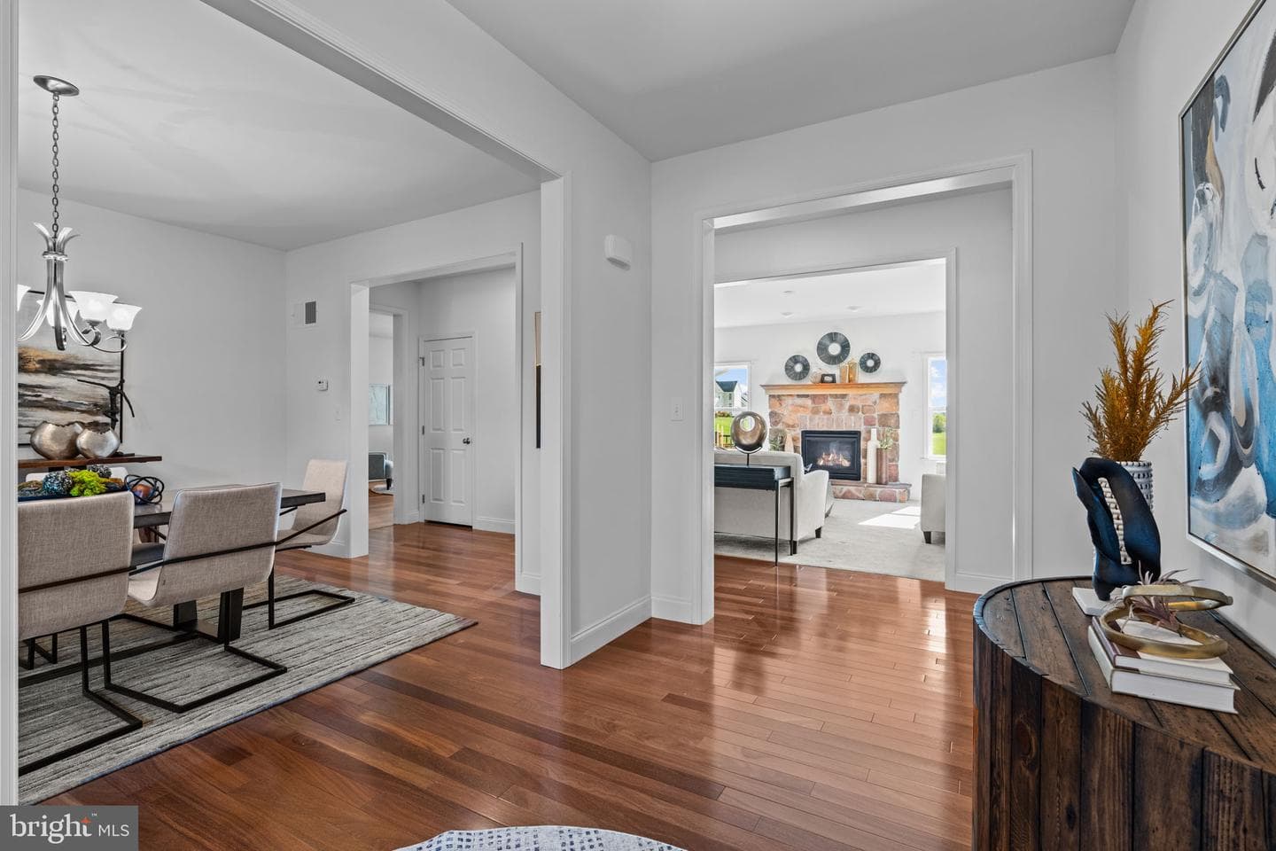 1595 Winsford Lane photo 3