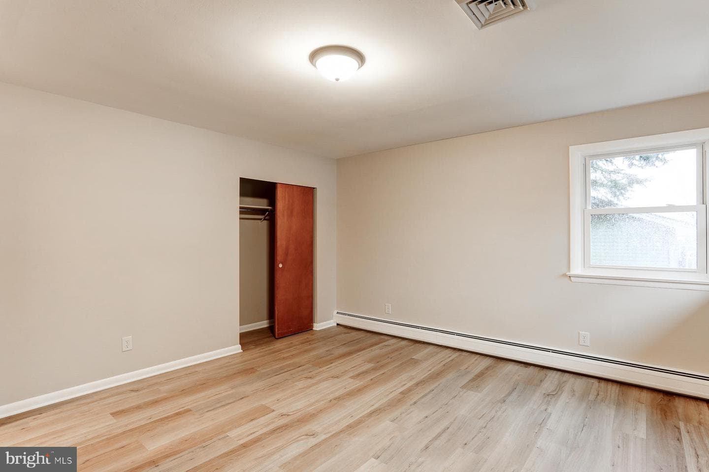 309 Hillcrest Drive photo 16