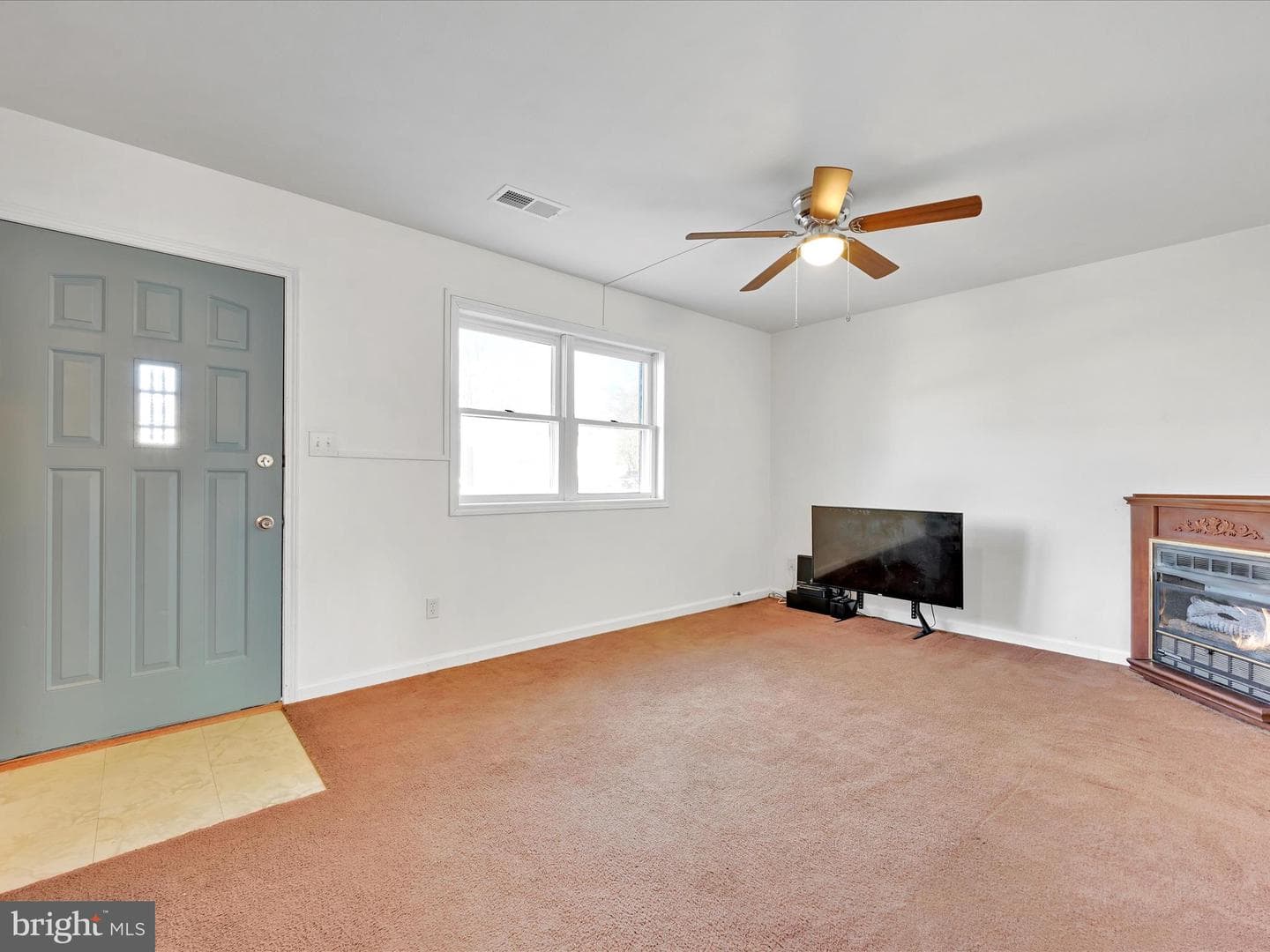 5 Stuart Circle photo 4