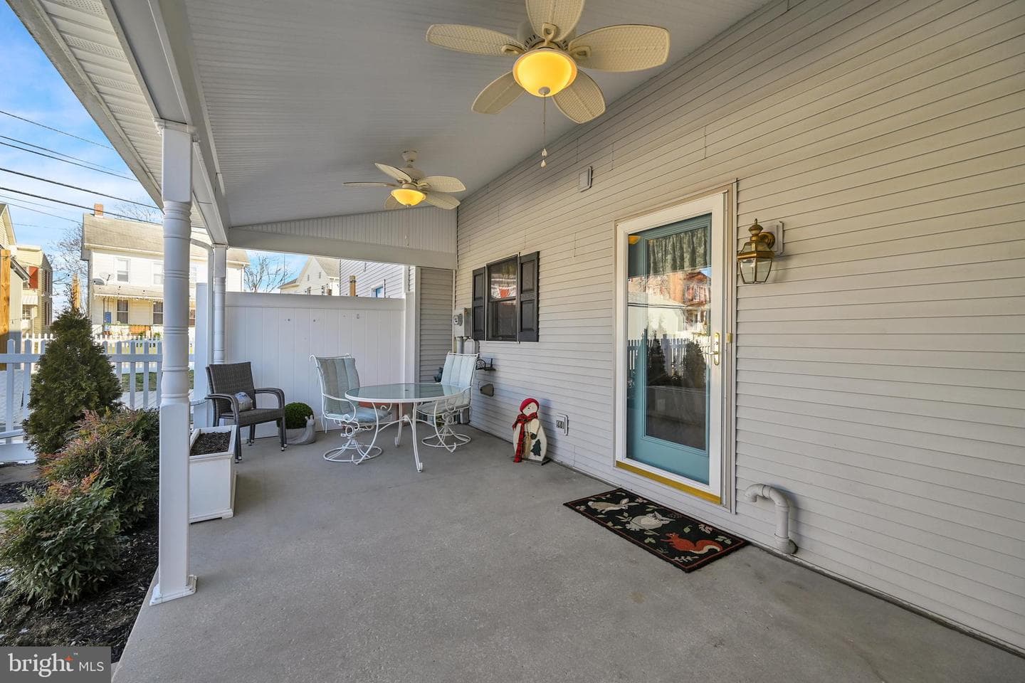 550 E Walnut Street photo 30