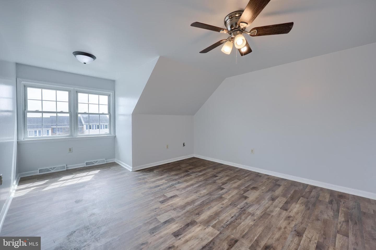 165 Robin Hill Circle photo 21