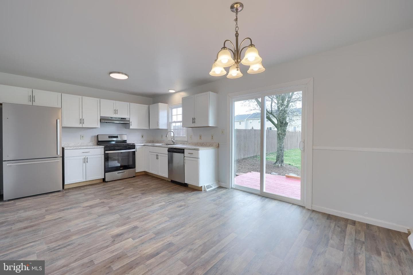 165 Robin Hill Circle photo 5